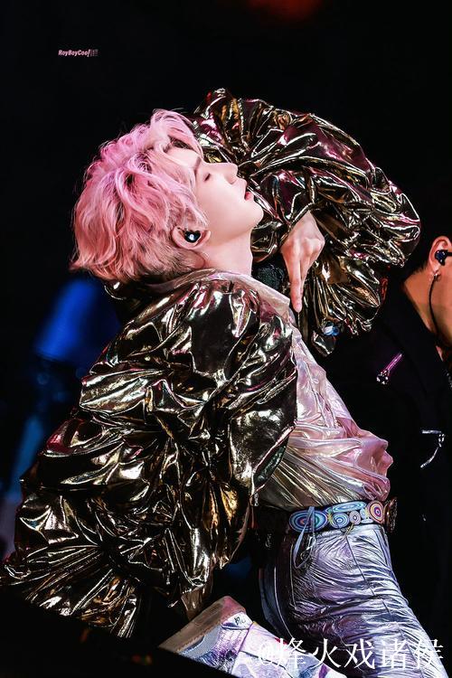 新星觉醒!杨瀚森内线梦幻舞步单挑艾萨克,打破沉寂赢得满堂彩! 新星觉醒!杨瀚森内线梦幻舞步单挑艾萨克,打破沉寂赢得满堂彩!