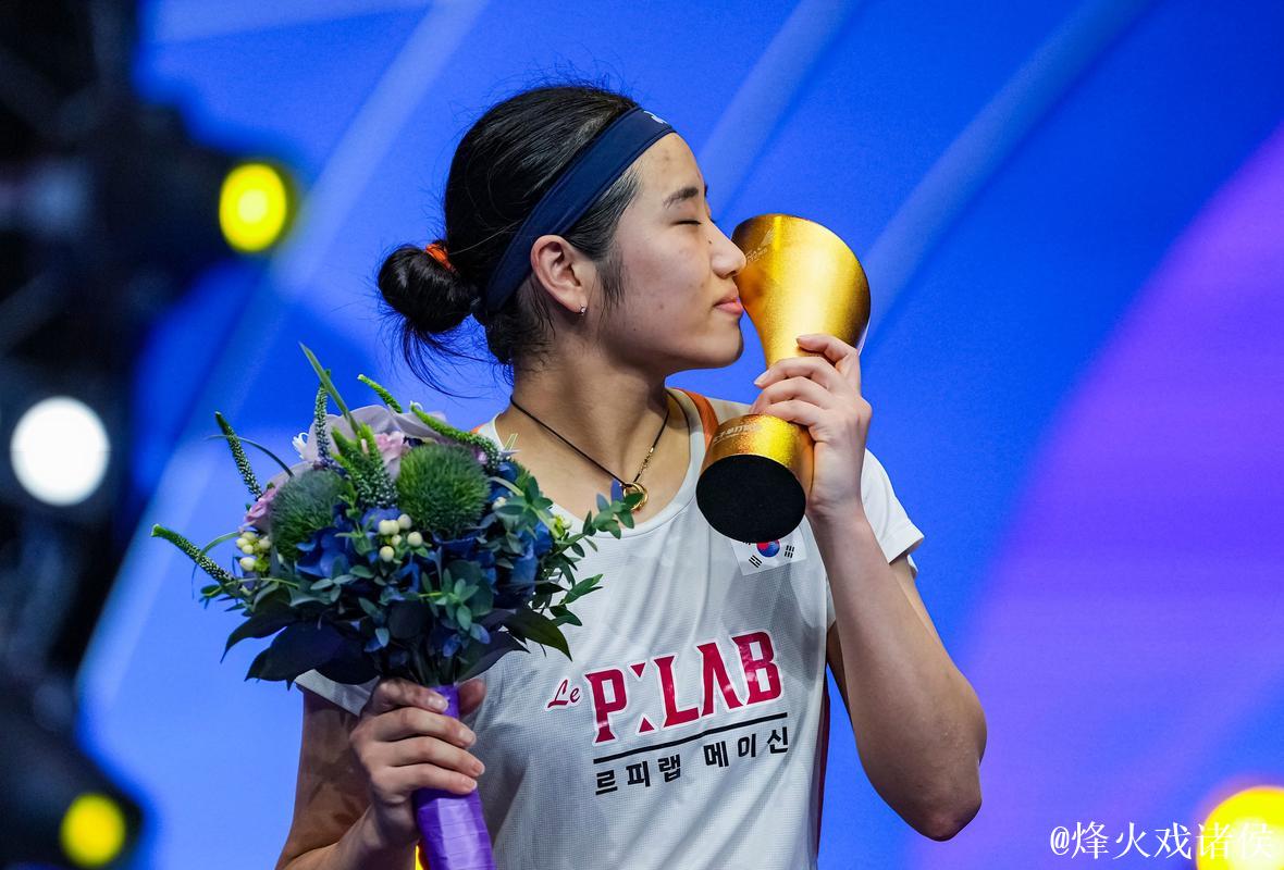 单赛季奖金破百万史无前例！安洗莹封神超越林丹